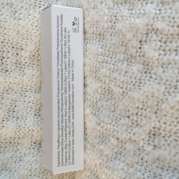 KAB Lip Oil in Juicy Melon, 6g/0.2fl oz - Picture 8 of 9